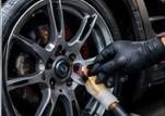 Détail d’une roue et de son pneu